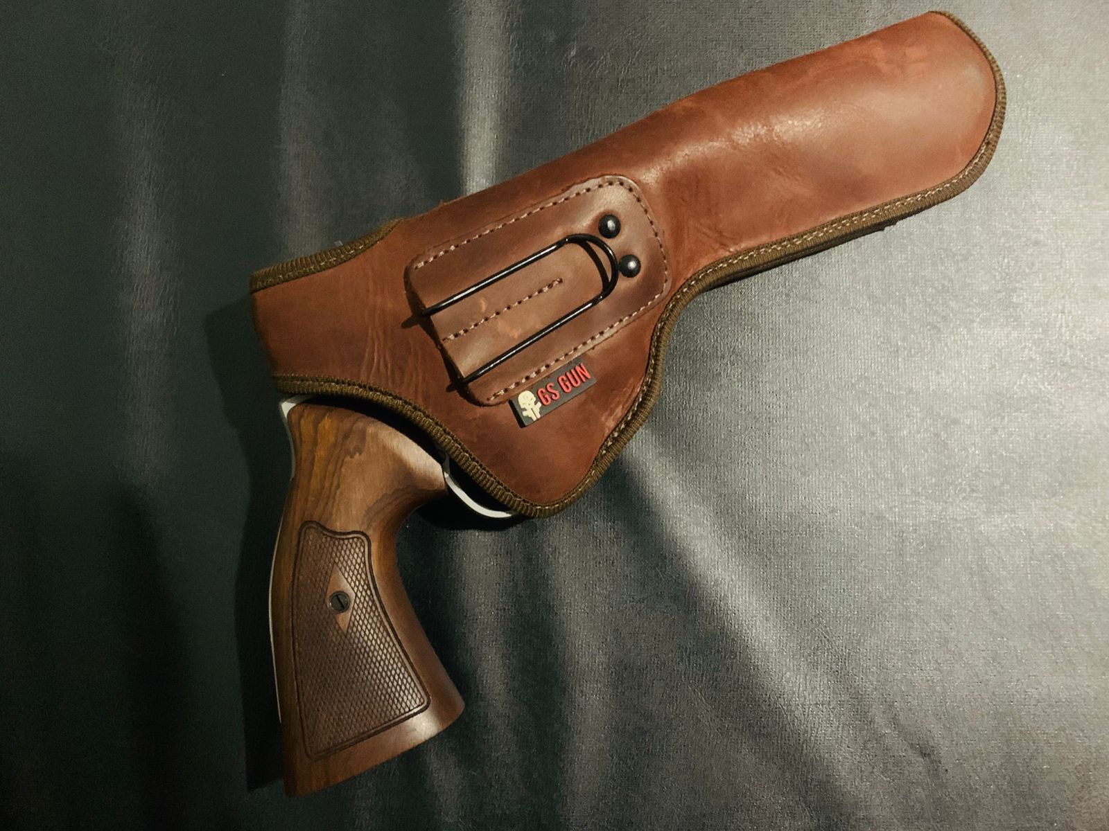 Revólver Taurus RT 608 .357 MAG – Inox – 8 tiros