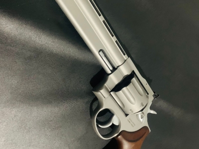 Revólver Taurus RT 608 .357 MAG – Inox – 8 tiros