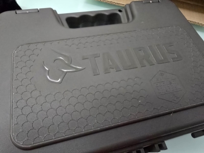 Taurus TS9c NOVA NA CAIXA