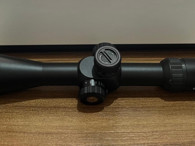 Luneta WestHunter 4-14x44 FFP