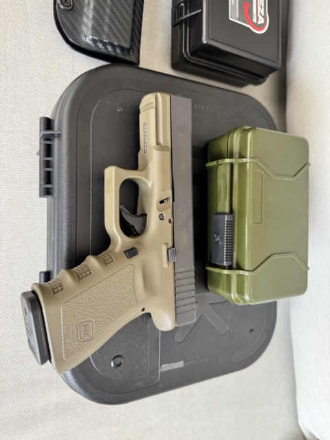 Glock G25 . 380 (OD - Olive Dark)