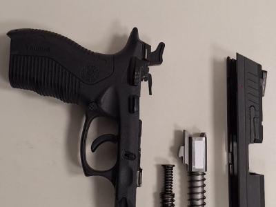 Vendo PT838 - Aceito troca em pistola menor.