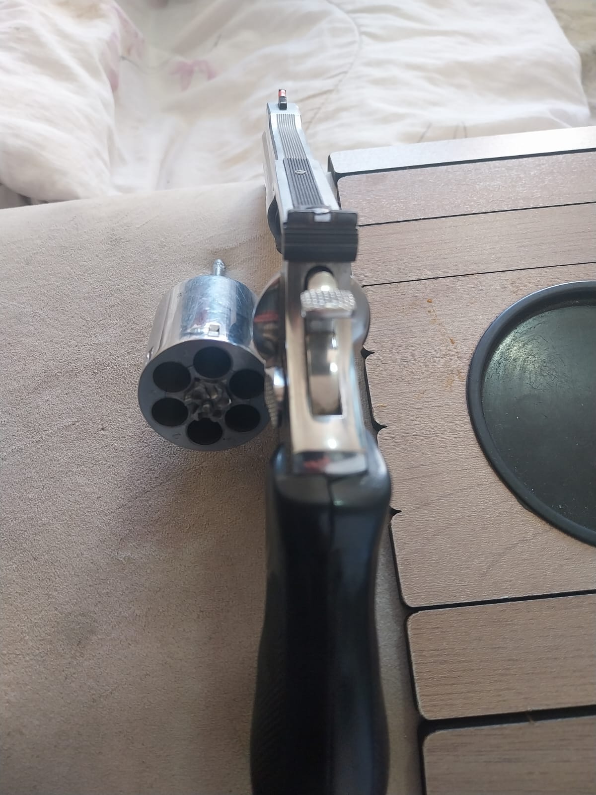 Revólver inox 6 tiros