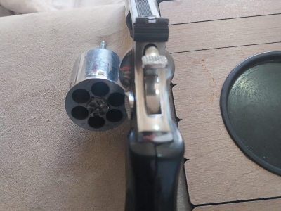 Revólver inox 6 tiros