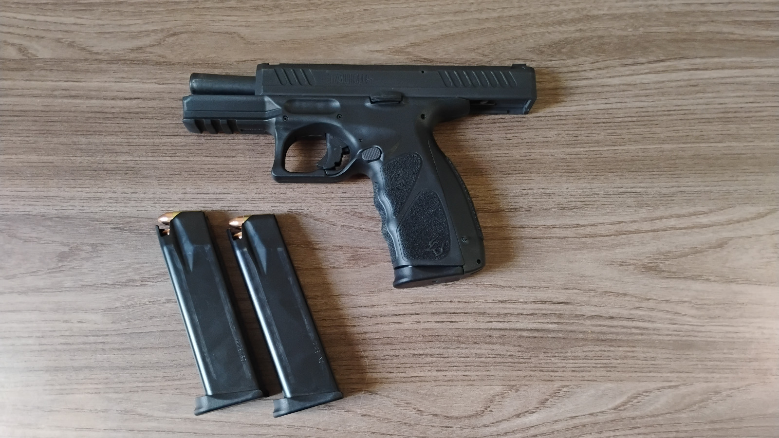 Pistola Taurus TS9