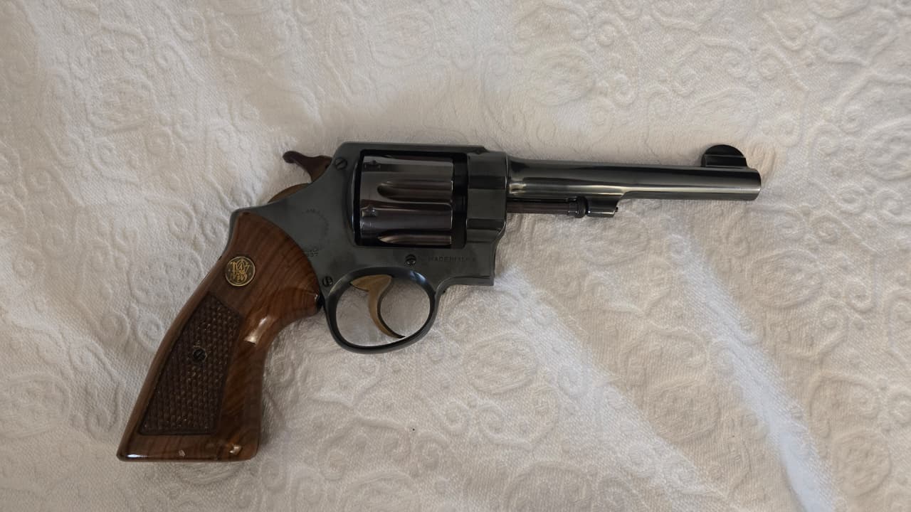 REVOLVER  SMITH WESSON , MODELO 1917 , BRASIONADO EXERCITO BRASILEIRO - CALIBRE 45 ACP - 6 TIROS -